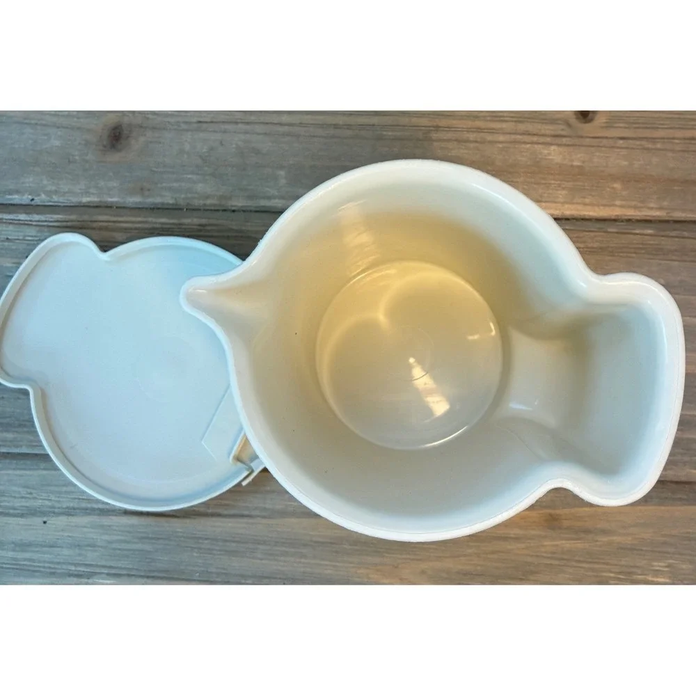 Tupperware‎ Creamer Sugar Pitcher Flip Top 574-11 Vintage Beige Good